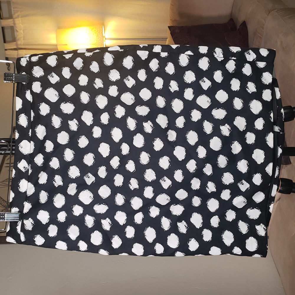 Ann Taylor Loft black and white skirt